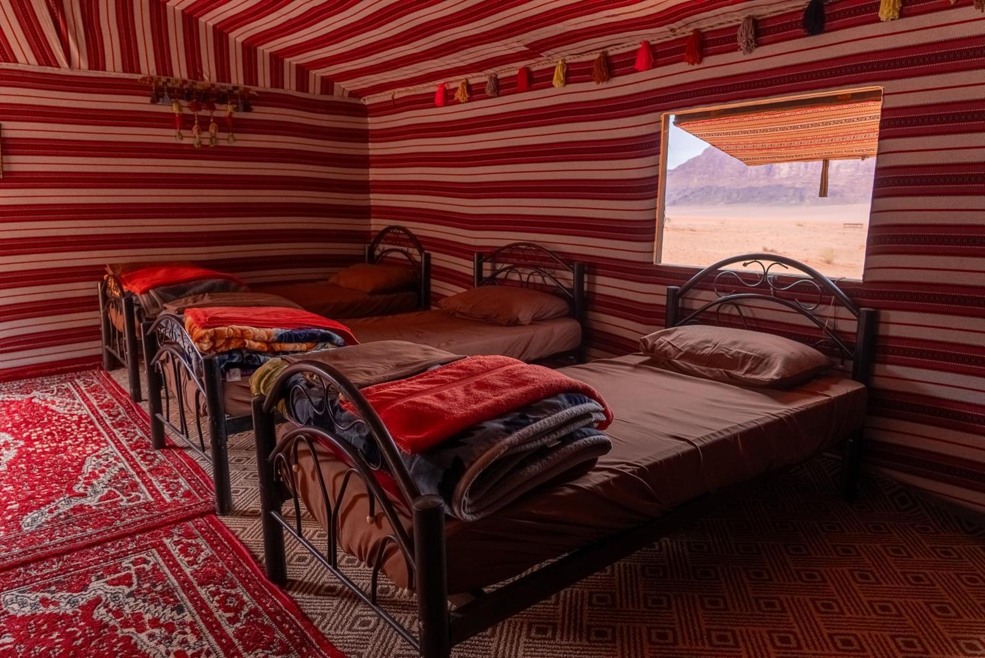 Oblivion Camp Hotel Wadi Rum Bagian luar foto
