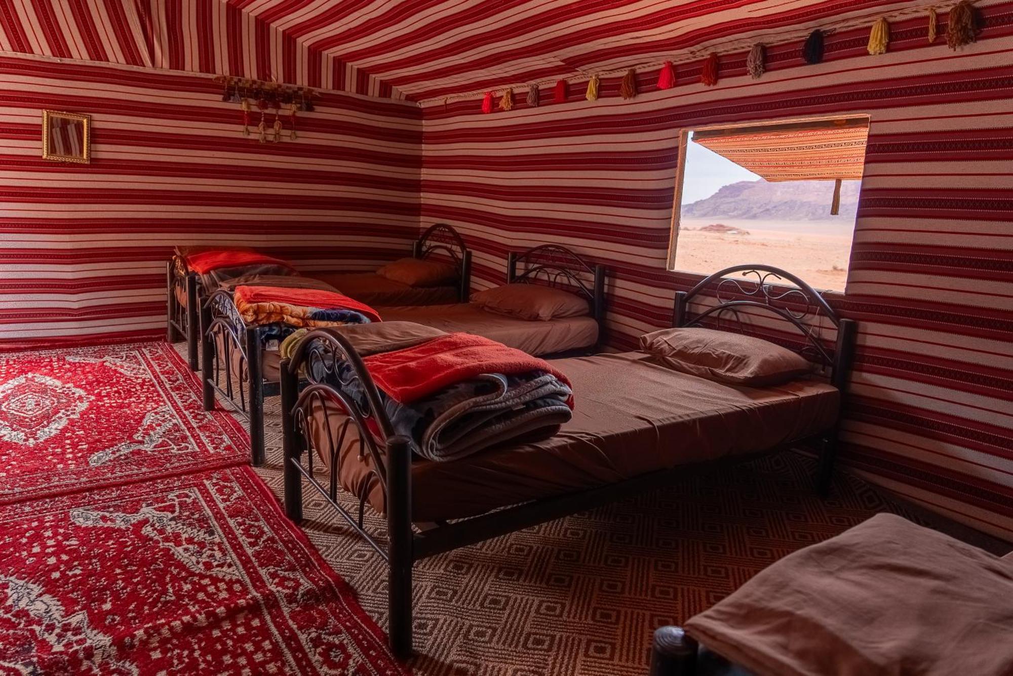 Oblivion Camp Hotel Wadi Rum Bagian luar foto